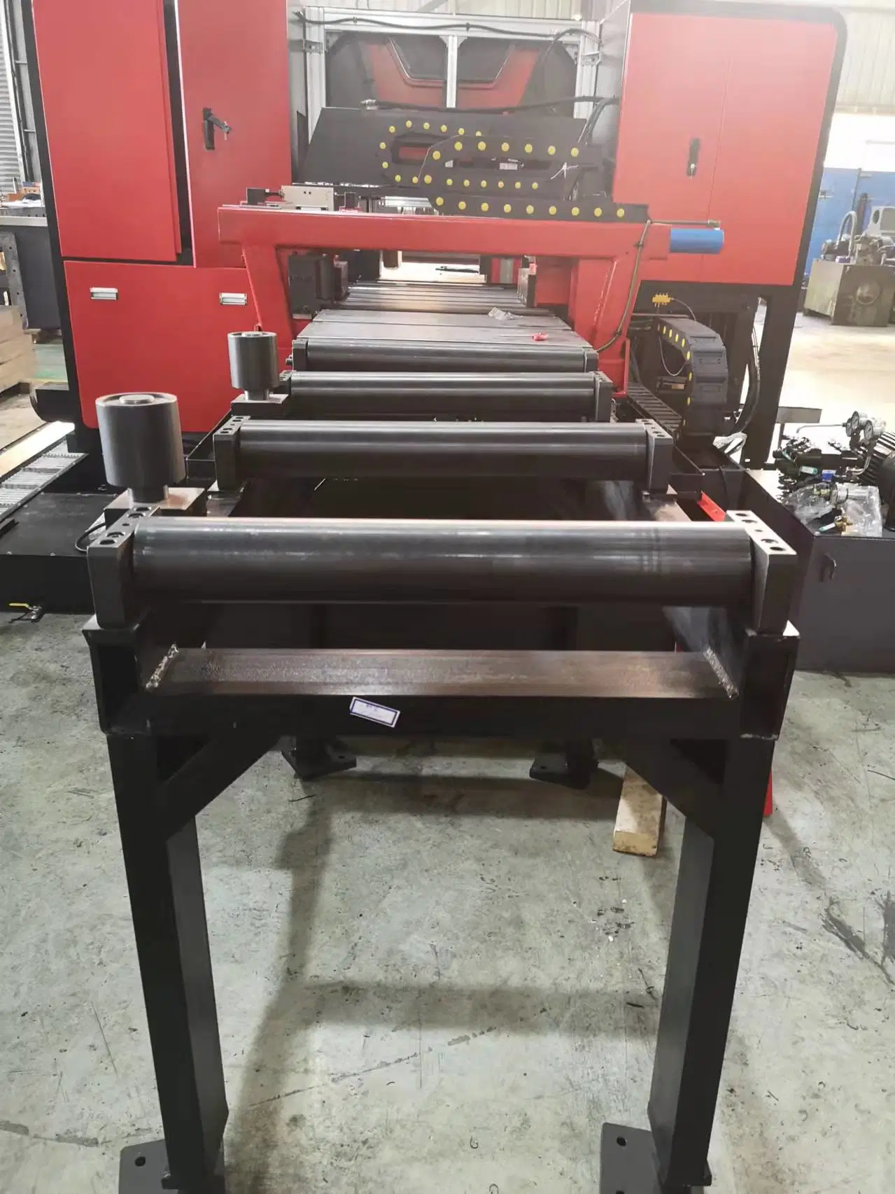 Chapa de Aço Full-Automatic CNC Máquina de serra circular para a largura máxima 1500mm peças de tamanho do tubo metálico de alta precisão de alta velocidade de máquina de corte (HND-1510)