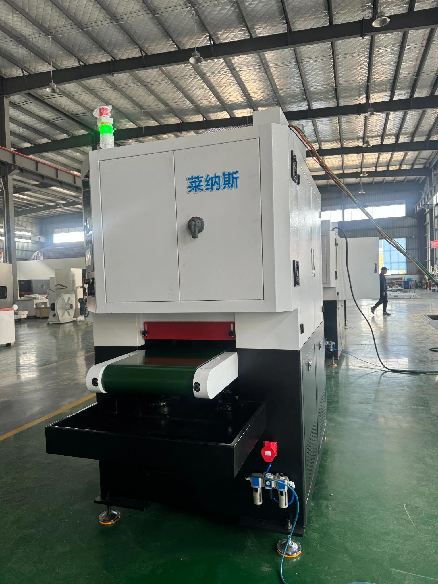 Lsg-C450 Deburring Surface Treatment Deoxidizing Skin Drawing Processing Surface Smooth Automatic Equipment