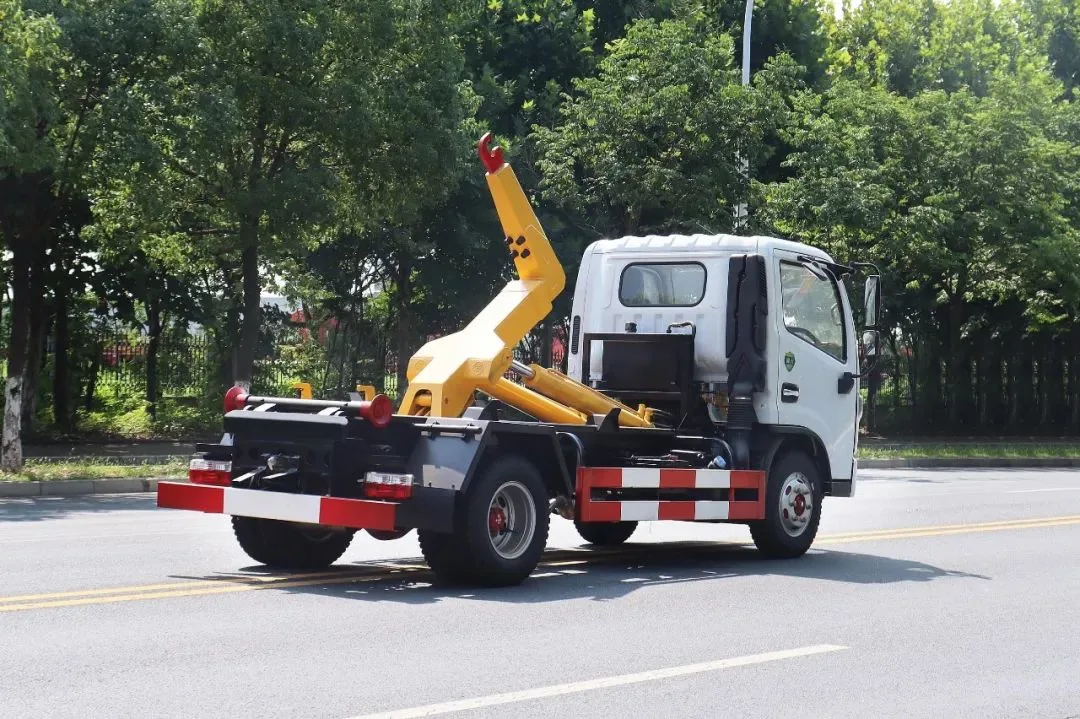 Preço barato novo Dongfeng D6 chassis gancho espaçoso precisão carregador Controlo integração sem costuras camião de recolha de lixo hidráulico com elevação por gancho para serviço pesado