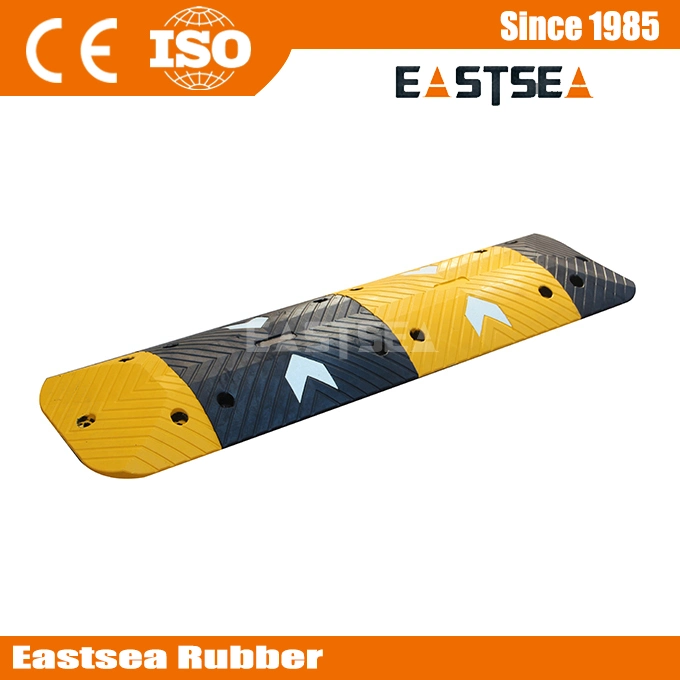 75mm Height Arrow Rubber Roadway Safety Speed Hump