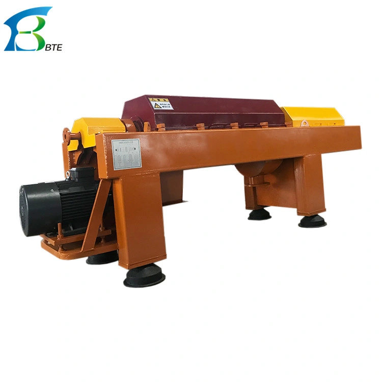 Chemical Plants Horizontal Spiral Centrifuge Sludge Dewatering Machine