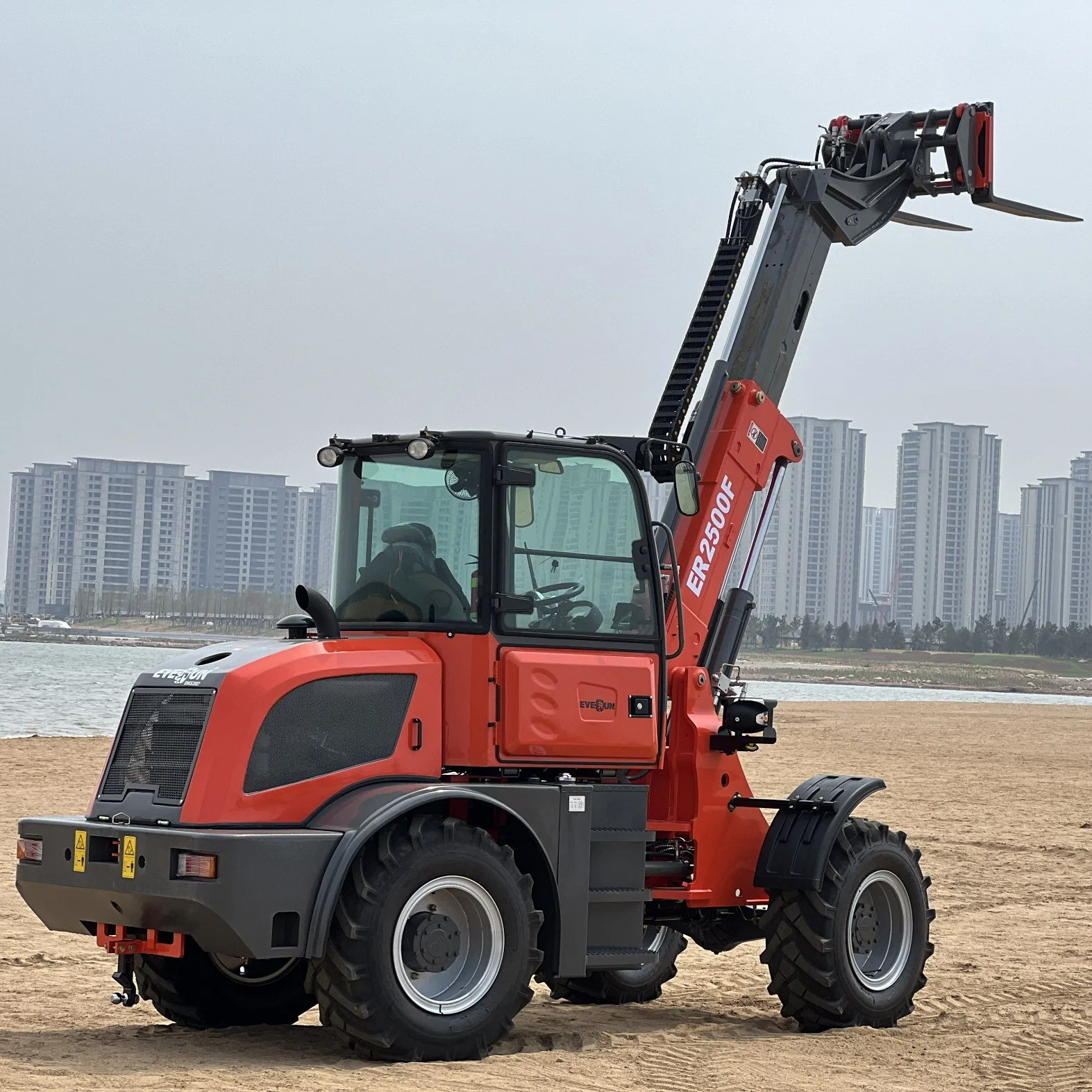 Everun Er2500f 2.5ton Multifunction Front End Small Diesel Bucket Compact Forklift Telescopic Mini Wheel Loader