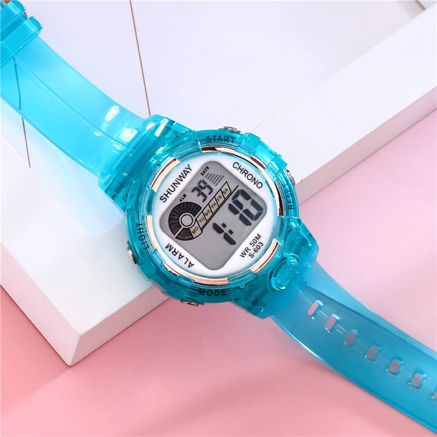 Children's Round LED Plastic Digital Wrist Watches New Model Ladies Custom Digital Waterproof Sports Watch for Girl and Kids Digital Watch