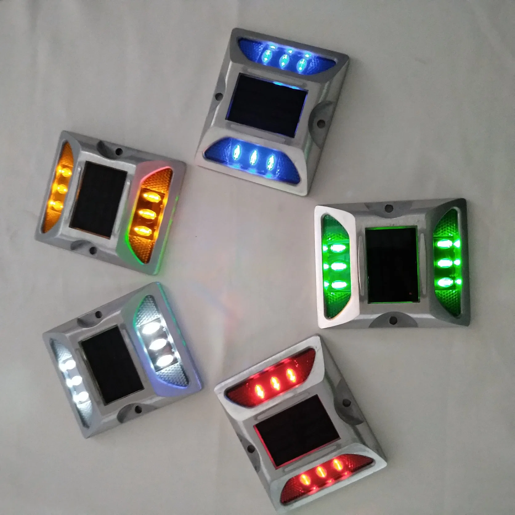 Aluminum LED Solar Road Stud with 3 PCS LED Per Side