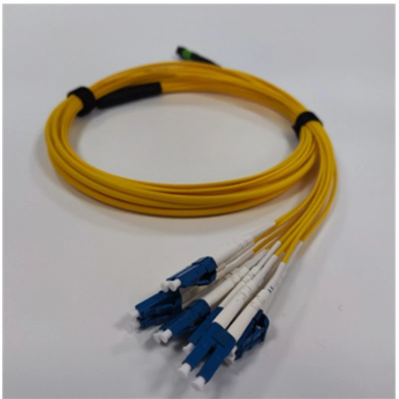 High quality/High cost performance  12 Cores Straight Harness Om4 Fanout Cable Fiber Optical