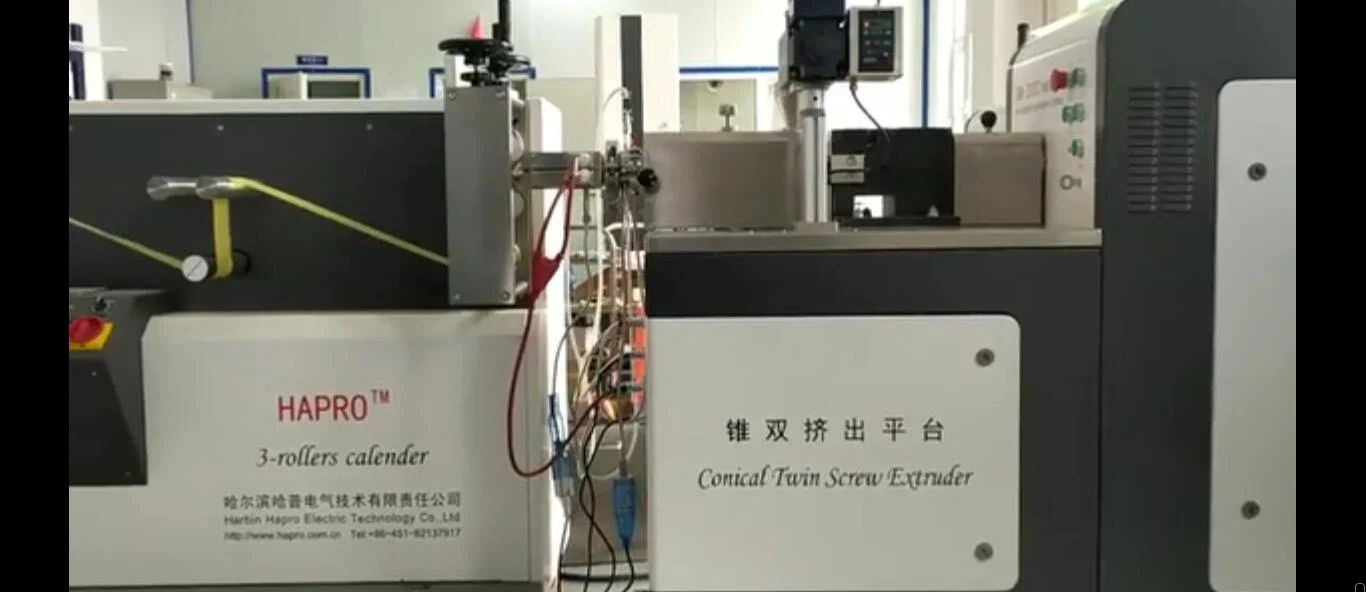 The Laboratory Five-Roll Calendering Machine Makes Organic Tin Stabilizer PVC Transparent Sheet