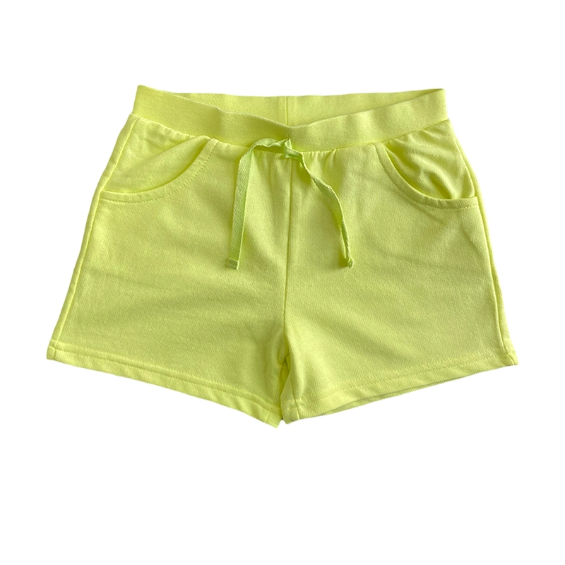 Shorts personnalisés en gros pour les filles. Couleur pure. Shorts confortables, amples et doux pour les petites filles.