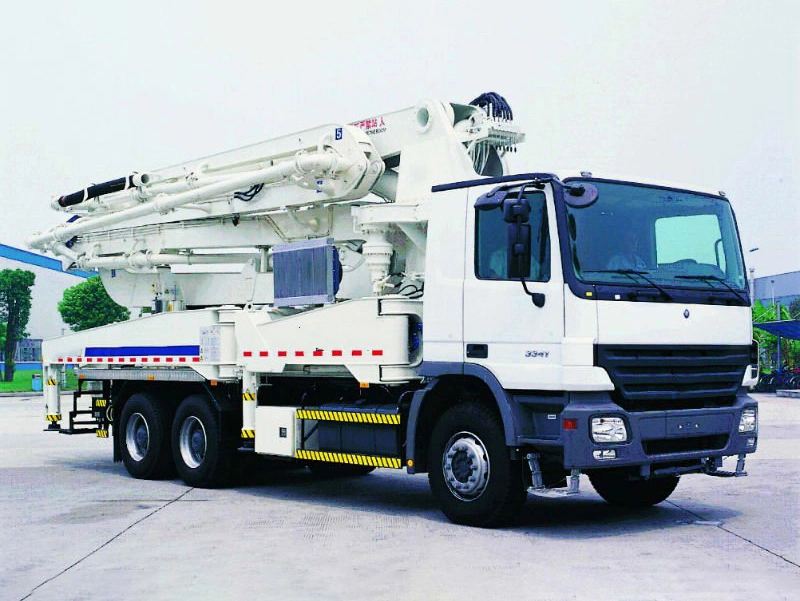 Venda a quente 43m Truck-Mounted Bomba de concreto com a lança 43X-5rz perfeitamente funcionou