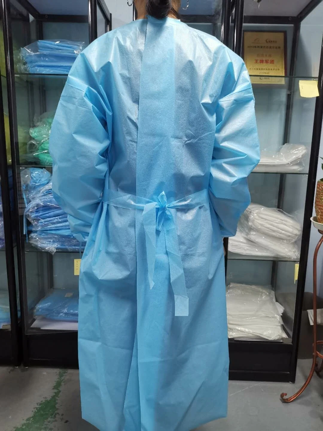 Disposable Pppe Medical Surgical Isolation Gown for Hospital Use