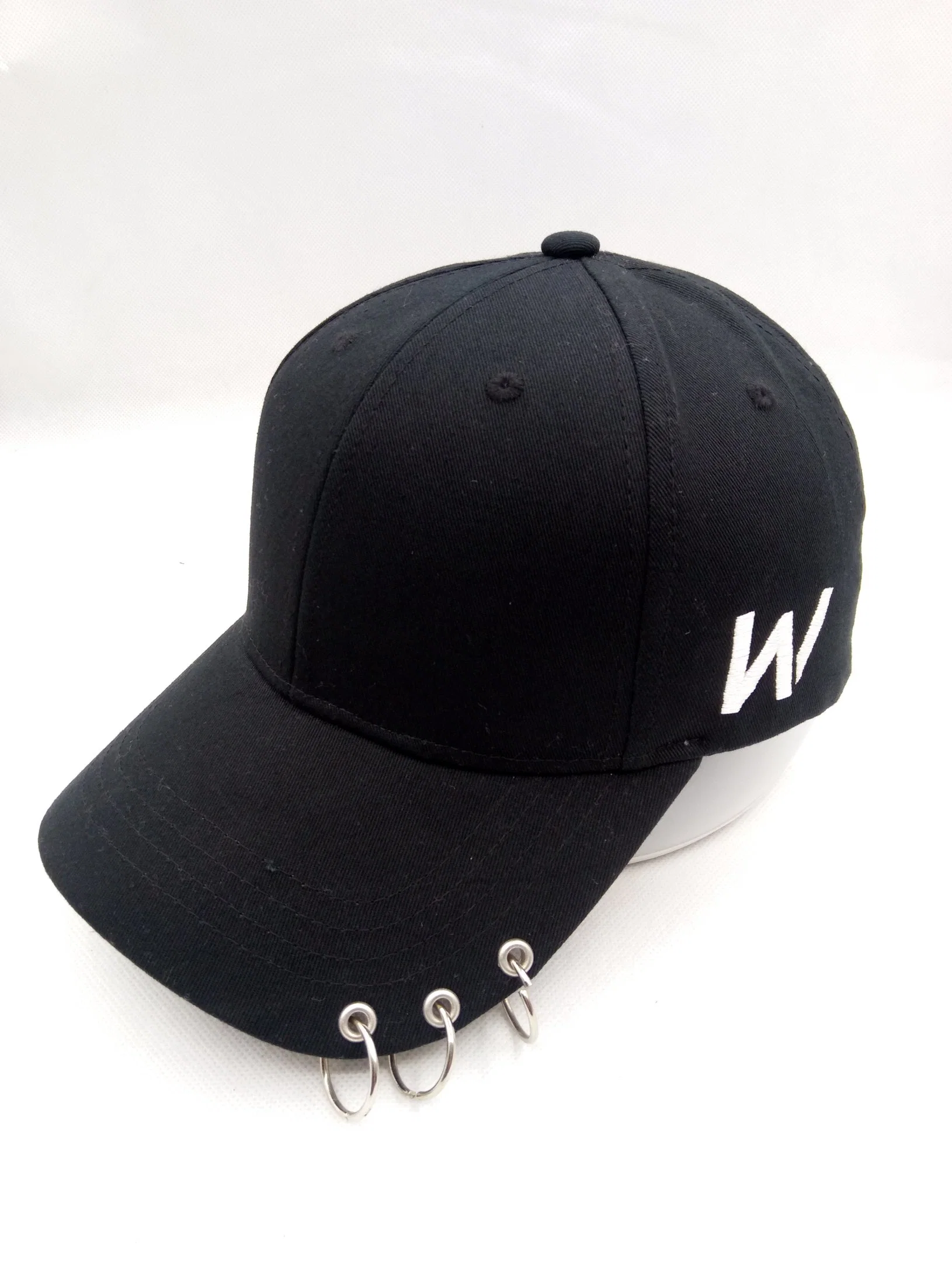 High Quality 100% Cotton Metal Decro Visor and Embroidery Logo Fashion Baseball Cap for Women