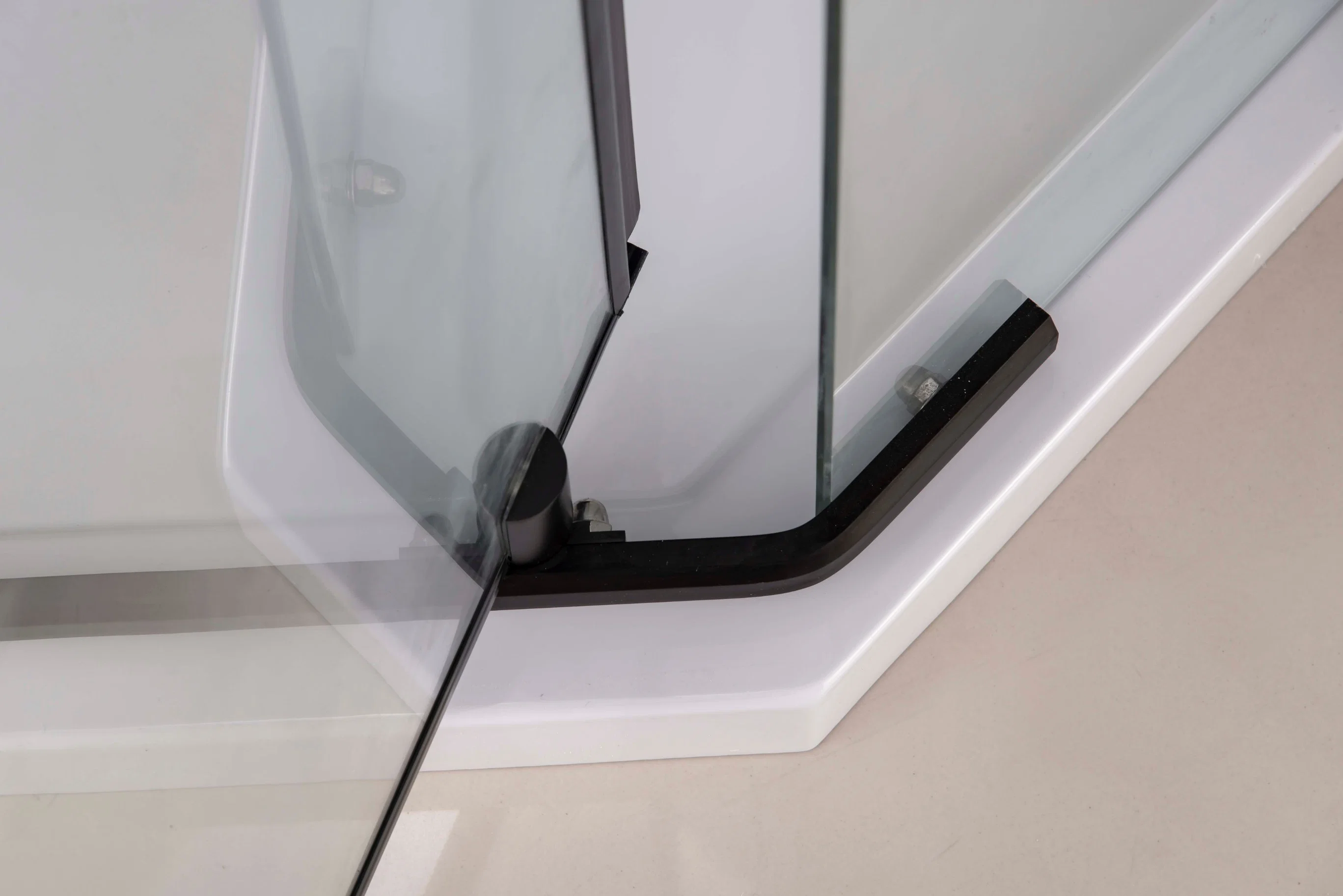 Black Pivot simple Cuarto de baño Ducha vidrio de vidrio trasperante templado