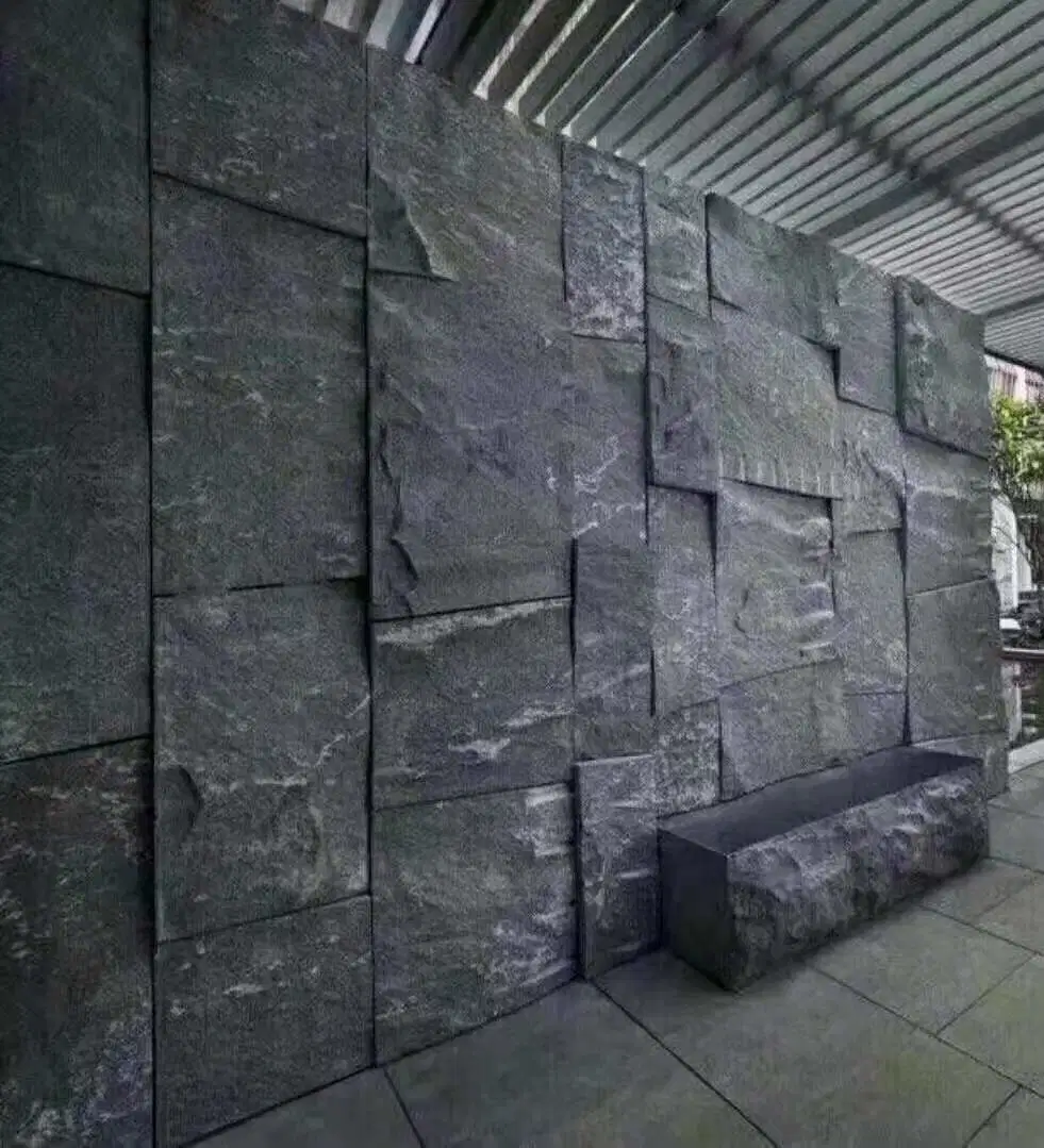 Tamaño de la irregular superficie natural de piedra arenisca de color negro para la Decoración de pared