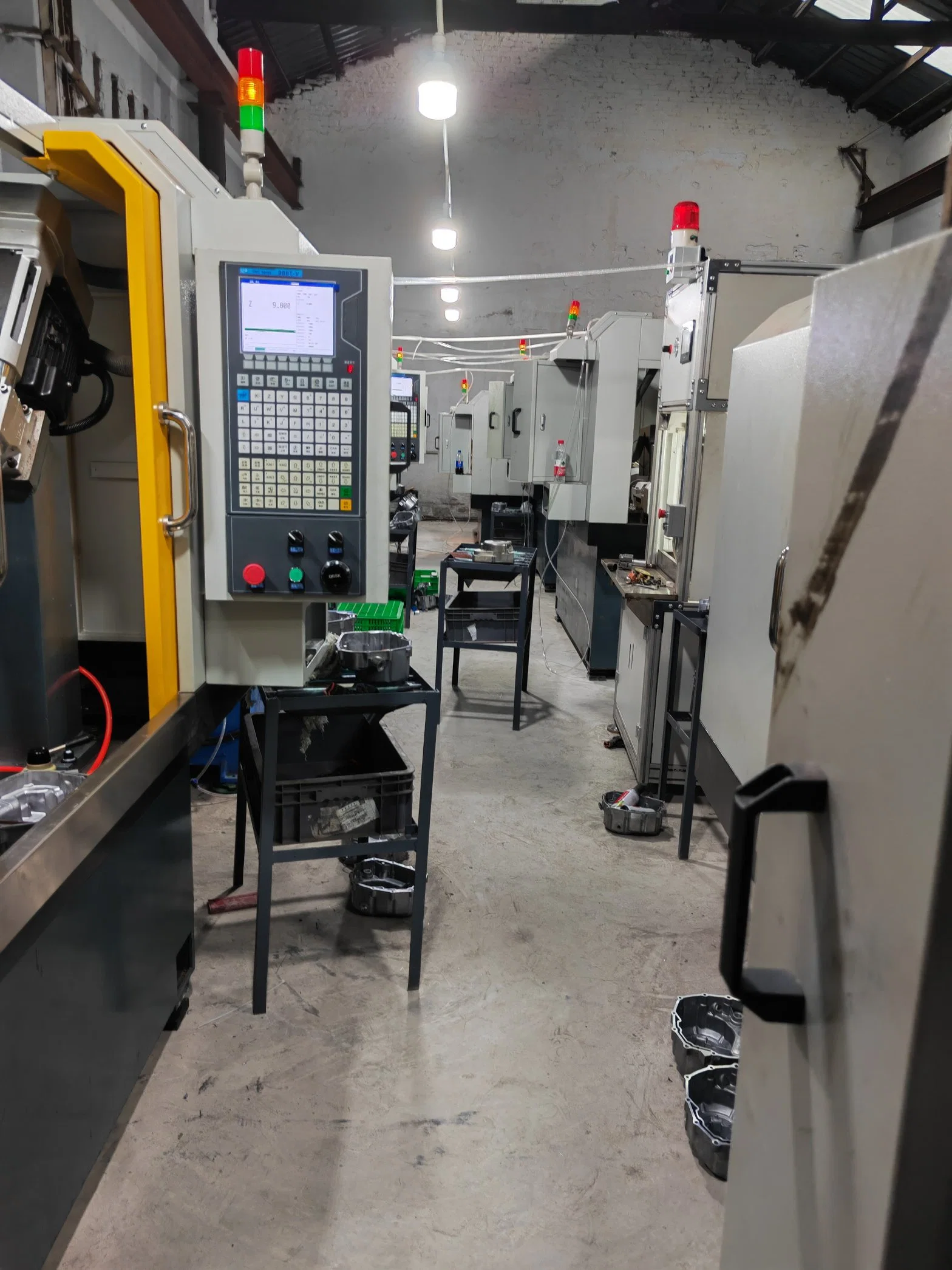 998t vier Achsen Absolutwert Horizontale Drehmaschine Servo-System CNC-Steuerung