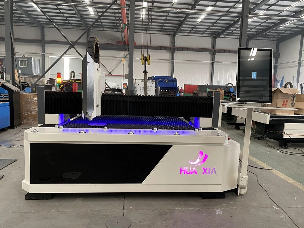 3015 Fibras Metálicas Laser máquina de corte 1500W Raycus Potência do laser