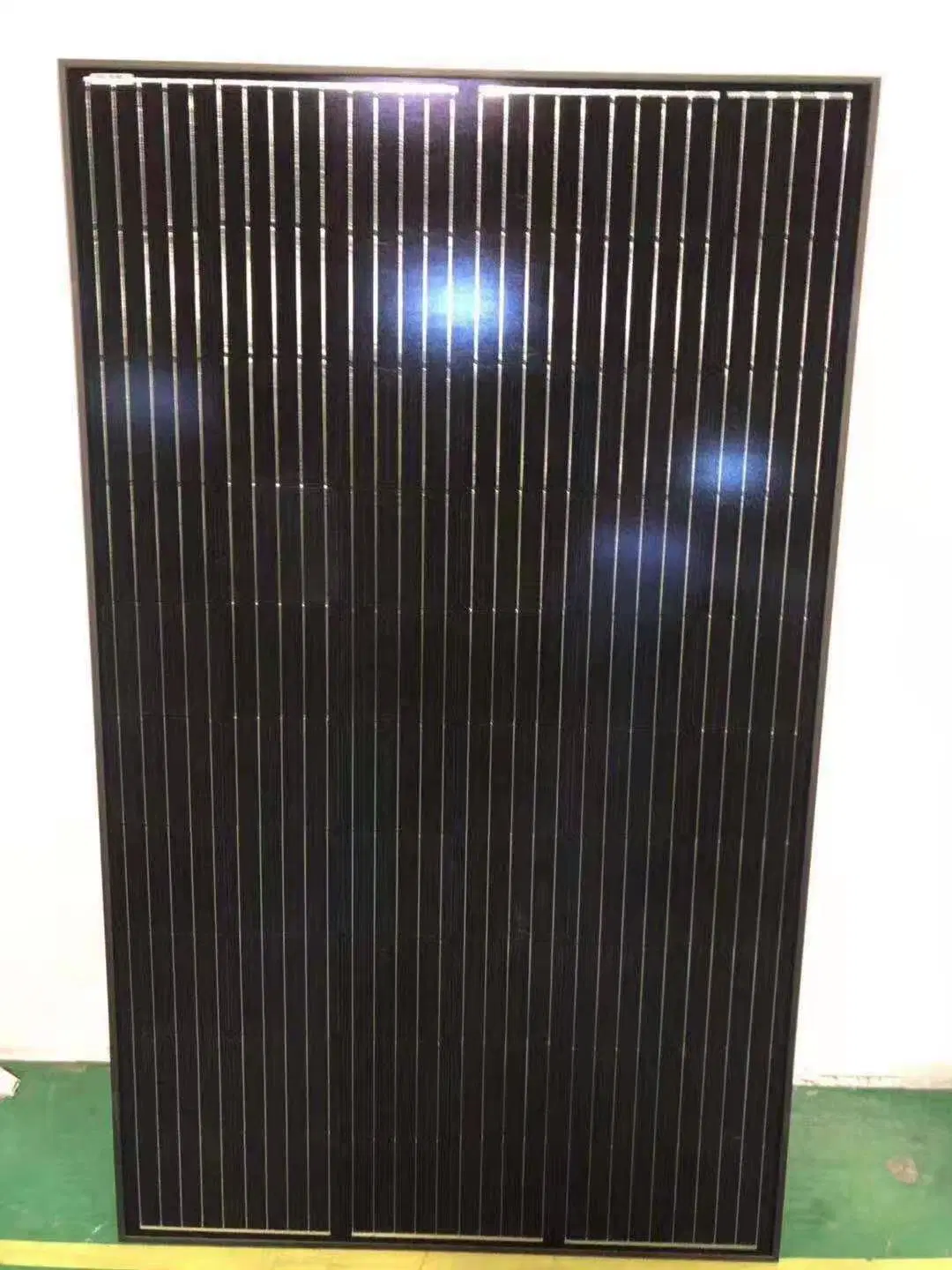 Panneau solaire noir complet haute qualité énergie solaire 300W-340W