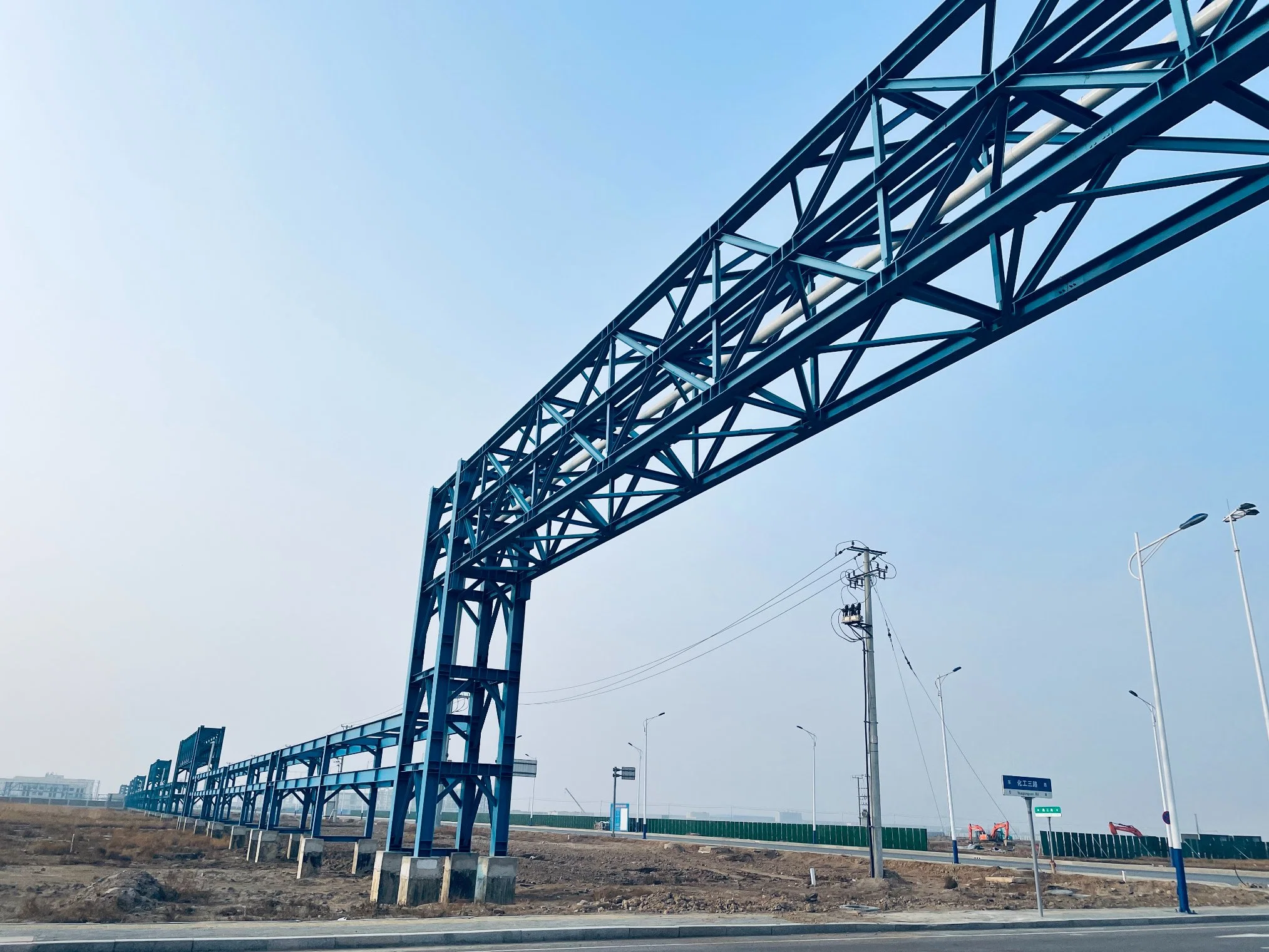 Estructura de acero Puente de acero Corredor de tubería/Puente de tubería de acero - fuerte Estructura de acero para cruces de río y de arroyo