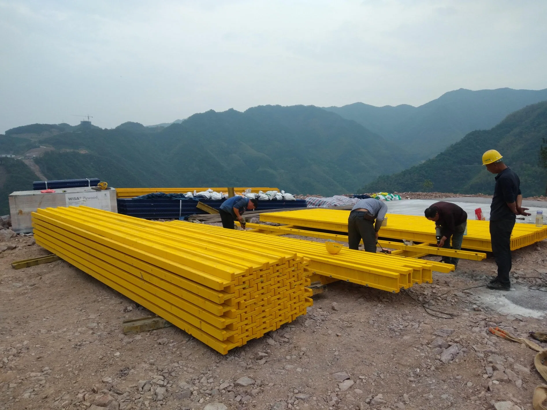 Chine Fabricant de coffrage de poutres en bois personnalisées pour murs dalles colonnes Béton