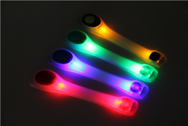 Logótipo personalizado LED multicolor fita de suporte intermitente Reflective Night Running Safety Pulseira para promoção