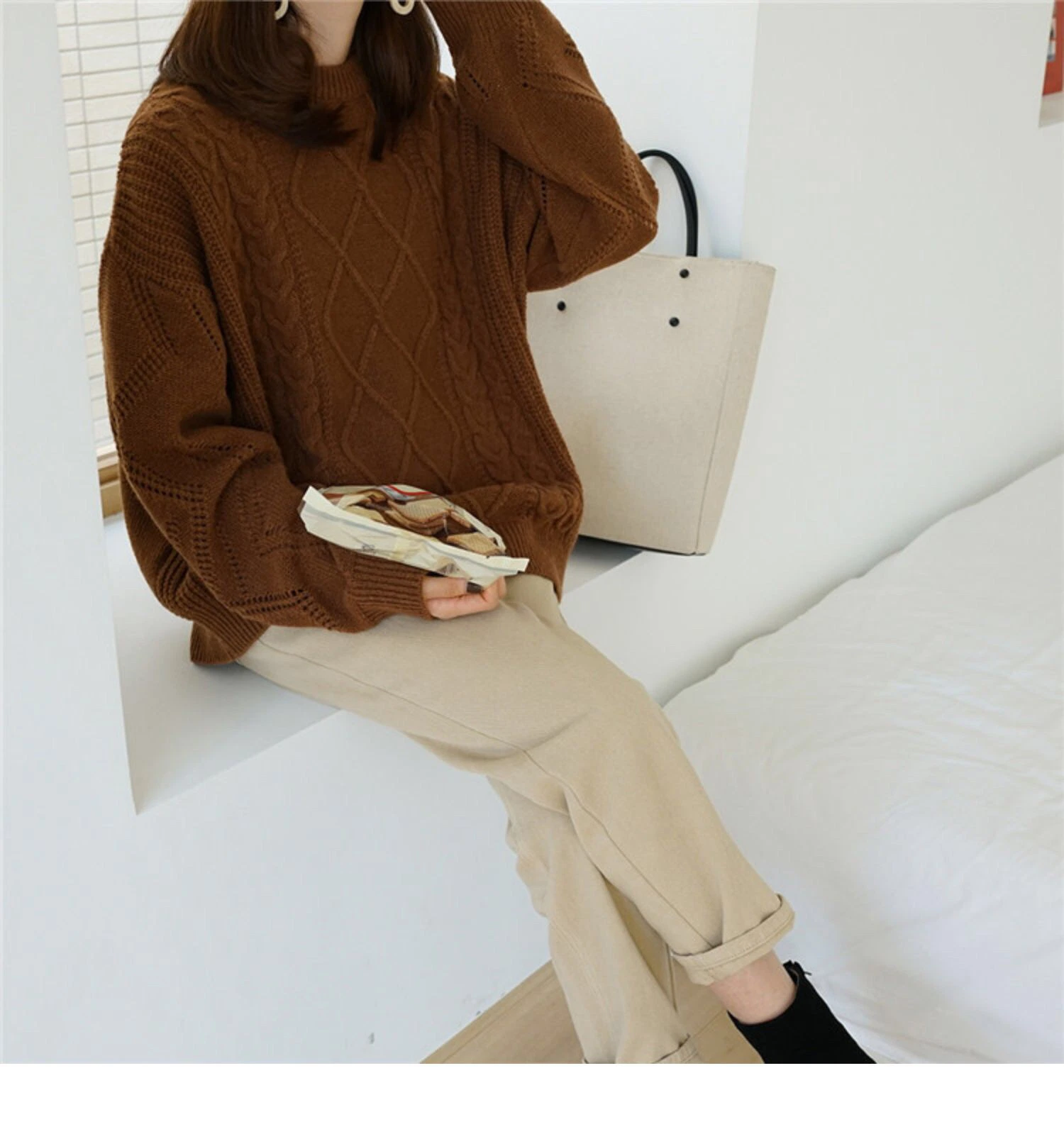 Women Pure Wool Sweater Hollow Knitting Twist Flower Pullover Sweater Women