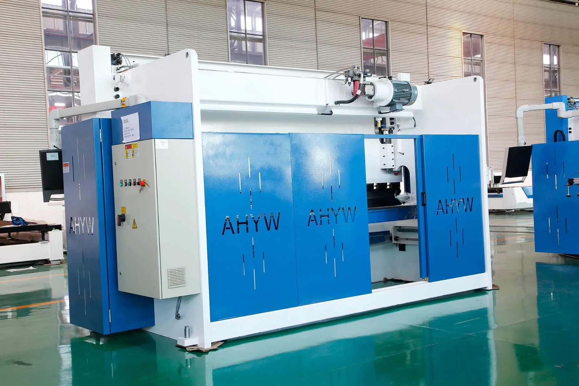 CNC Hydraulic Press Brake Machine Tools for Metal Sheet Bending