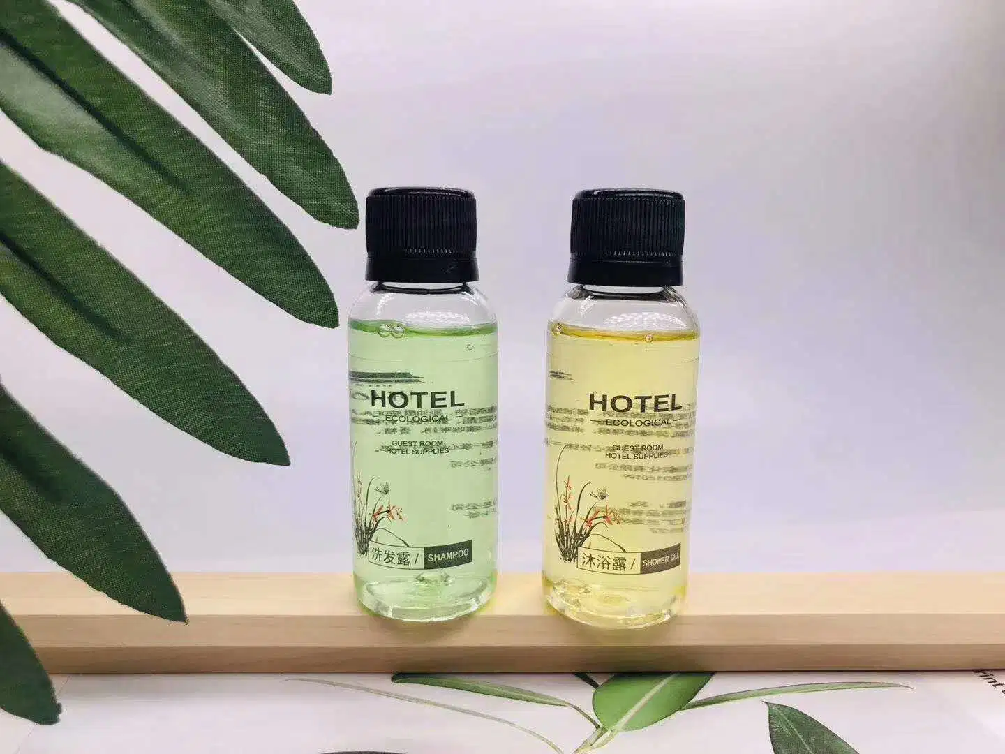 Bath Gel in Pet Bottle with Hotel Amenities for Hotel Room Using