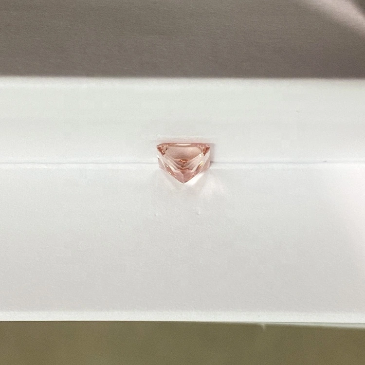 Synthetischer Hpht Lab Grown Pink Princess Cut Polierter Loose Diamond