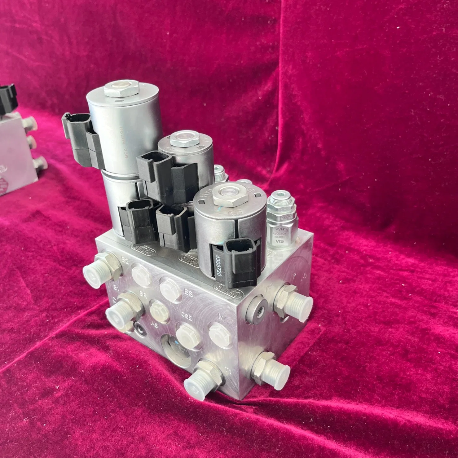 High quality/High cost performance  Hydraulic Pilot Oil Source Block Made in China Control Valve Automation Components