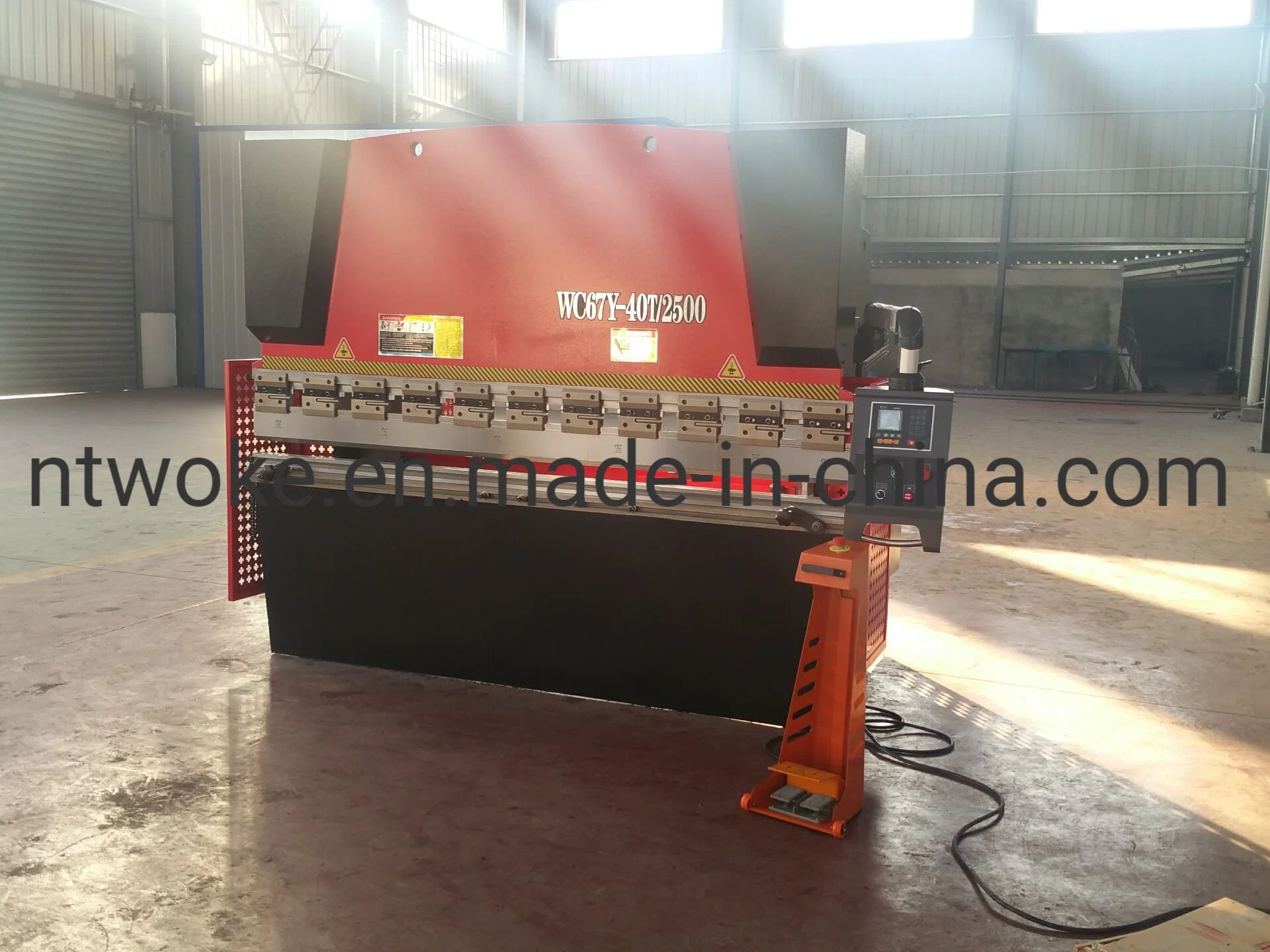 Export to Vietnam Hydraulic Press Brake Wc67y-40t/2500