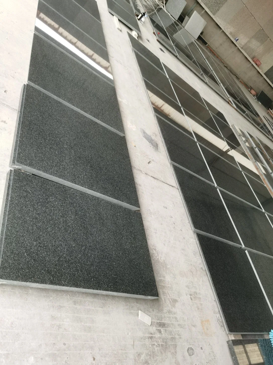 Perfect Black Granite for Flooring and Wall Tiles