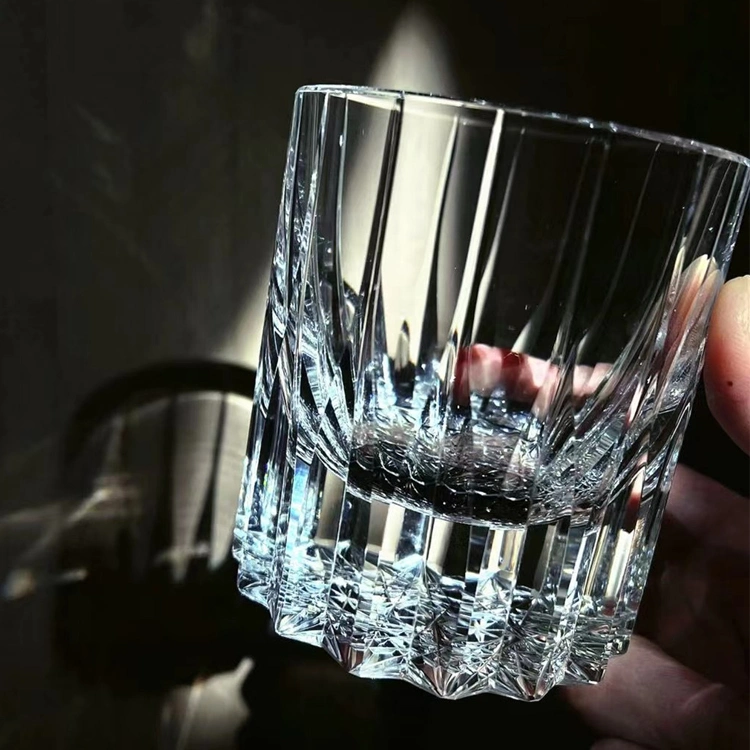 Cristal Grabado personalizado de alta calidad Whiskey vasos de agua potable libre de plomo de la copa de whisky Cristal tallado creativos