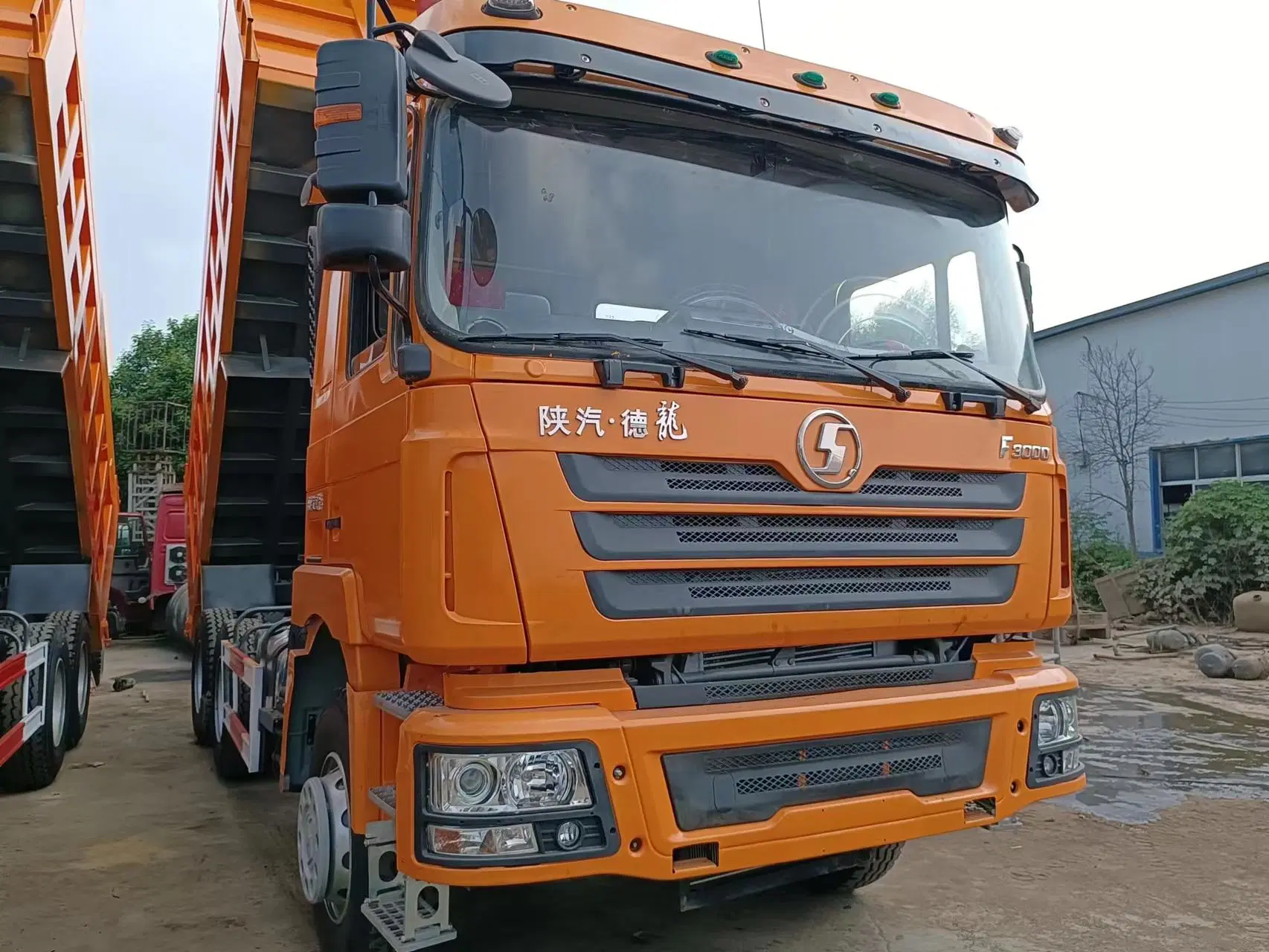 Camion de transport de sable Camion Shacman F2000 de haute qualité à vendre En Afrique