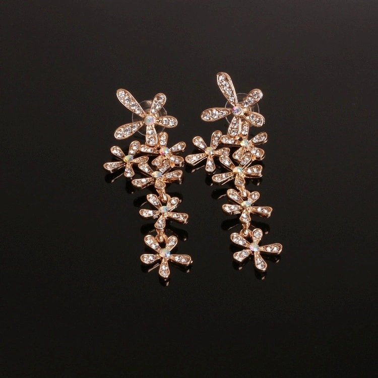 Fashion Jewelry Five-Petal Flower Stud Earrings with Diamonds