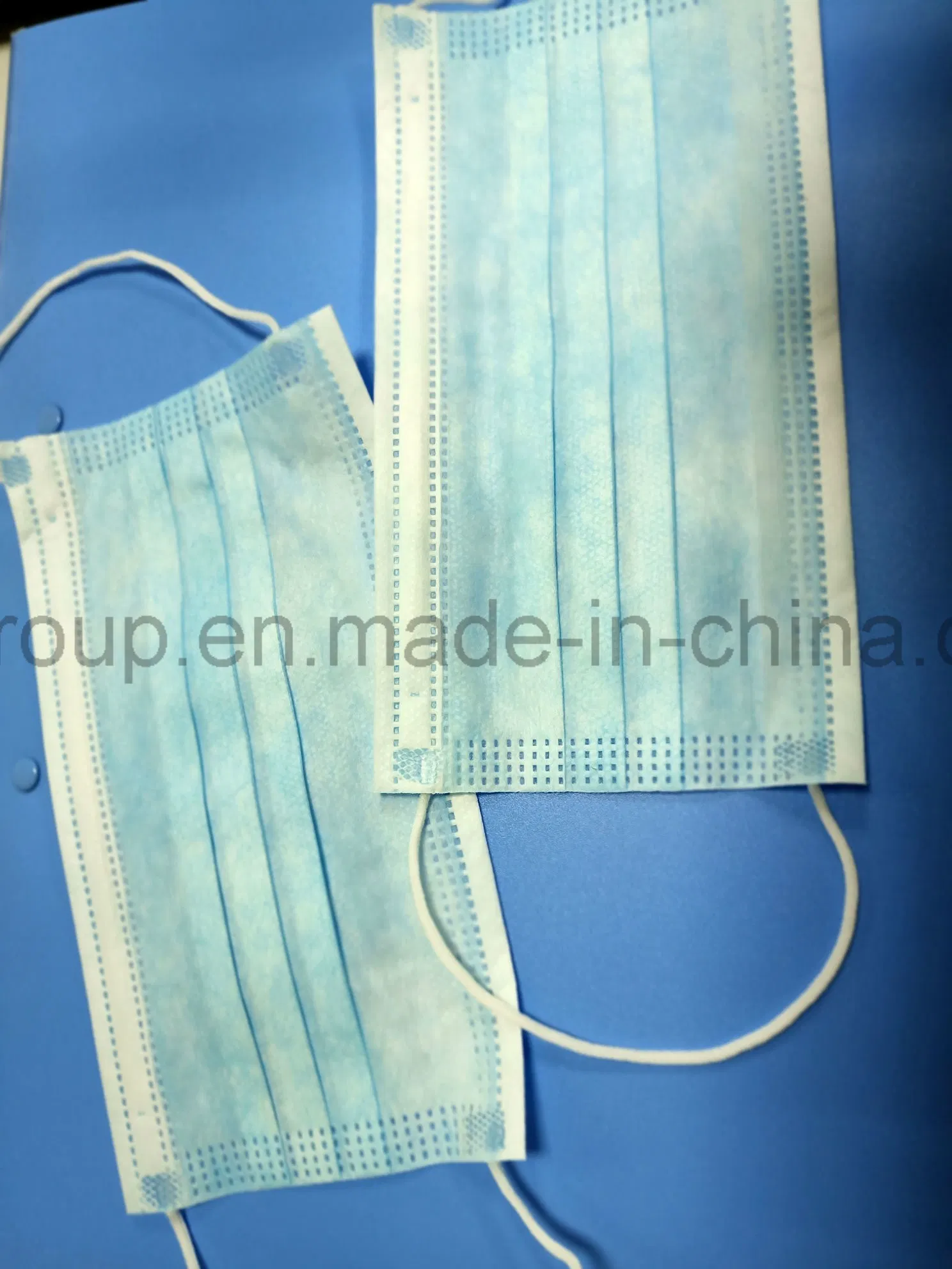 Dental Use Diposable Trips Layer Face Masks with Earloops