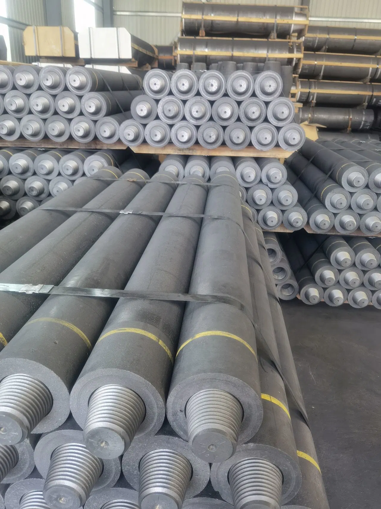 High Power Graphite Electrode; Used as Conductive Material in Arc Furnace