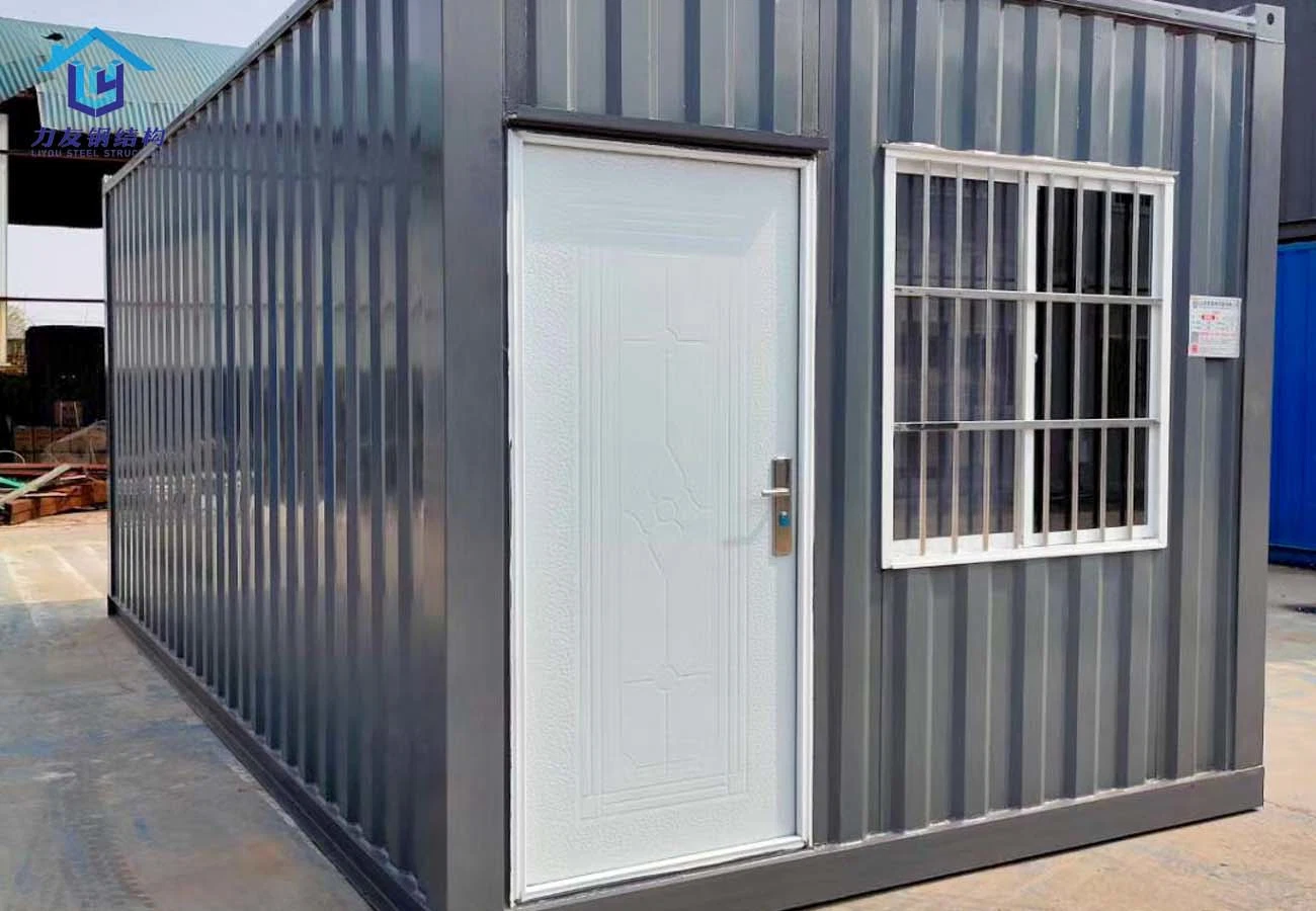 Luxury Light Steel Villas Prefab Containers House Mini Building Customized Cheap Container House