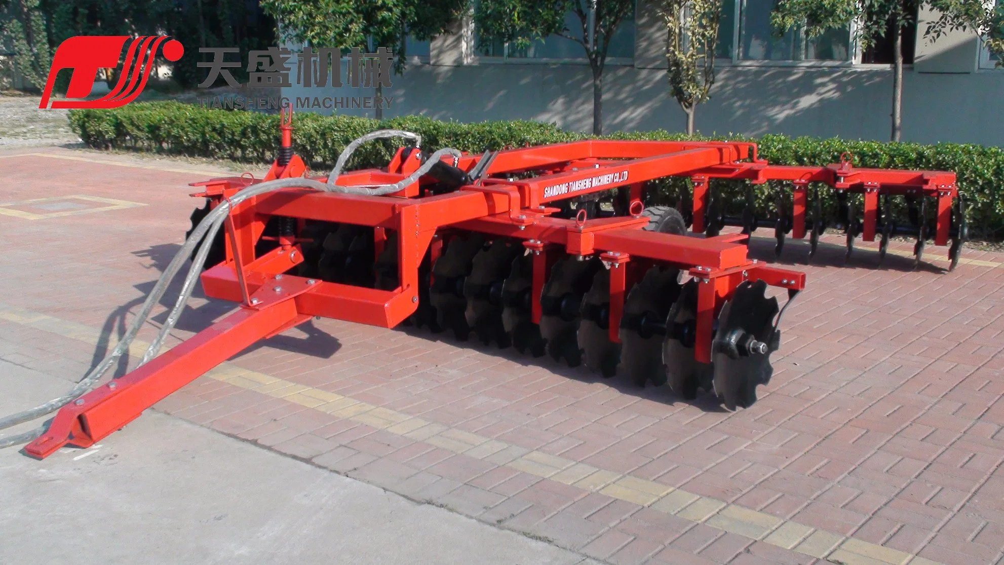 Agricultural Machinery Wing-Folded Tractor Trailed Hydraulic Working Depth 14cm Offset Middle Duty Disc Harrow