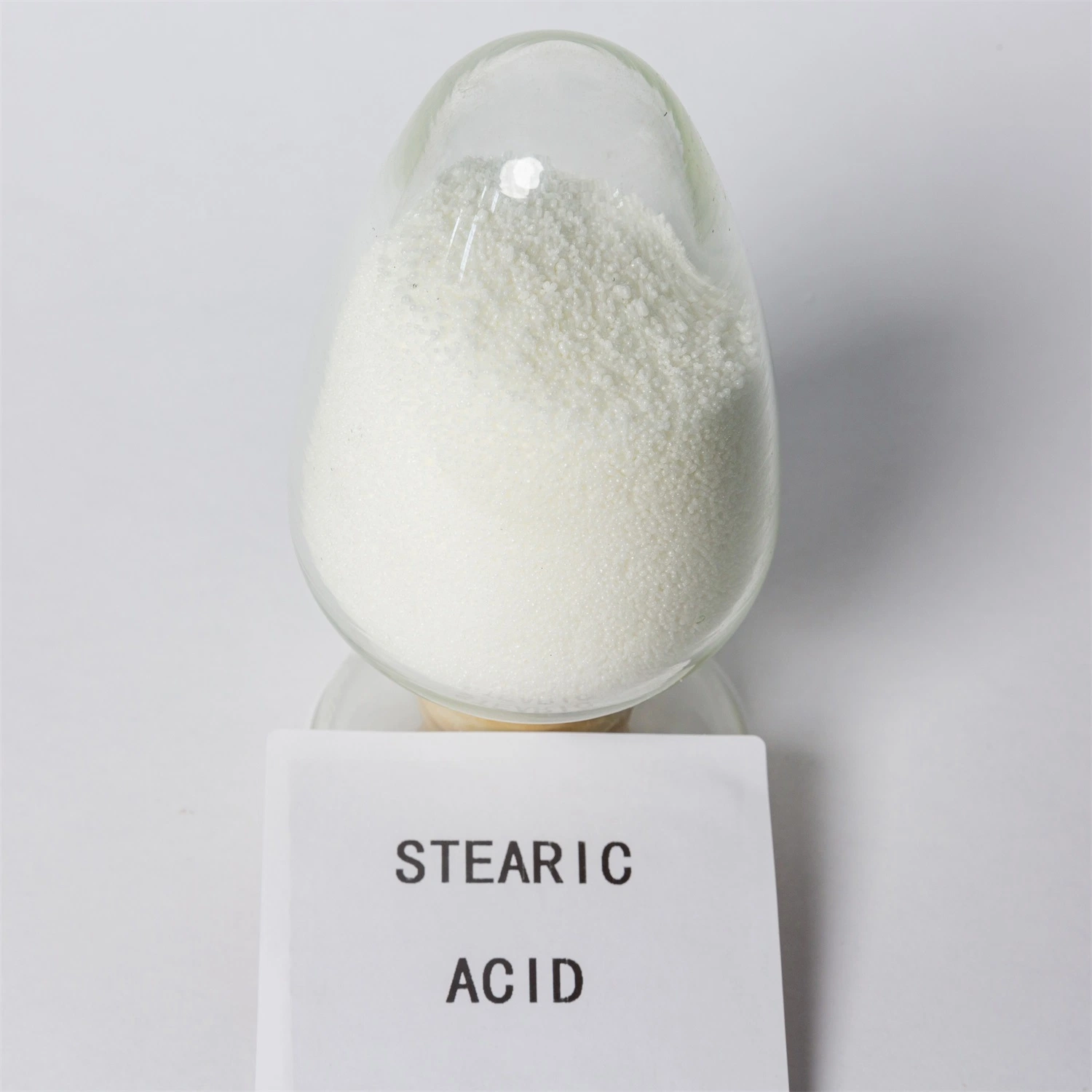 Factory Price Stearic Acid 1801 1842 with Competitive Price