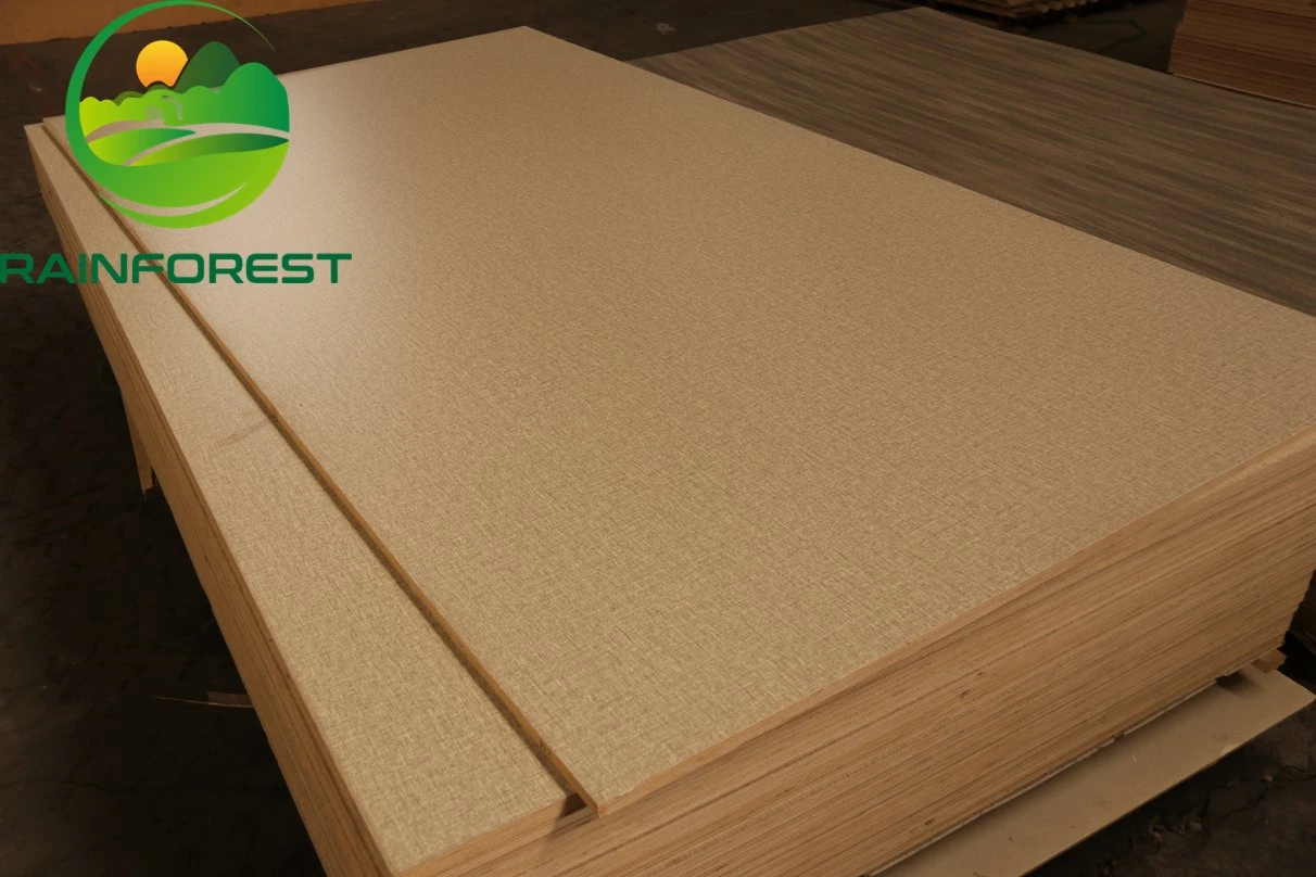 Popular Selling Building Material Poplar/Hardwood/Combi Core Polyester Faced Plywood for Construction