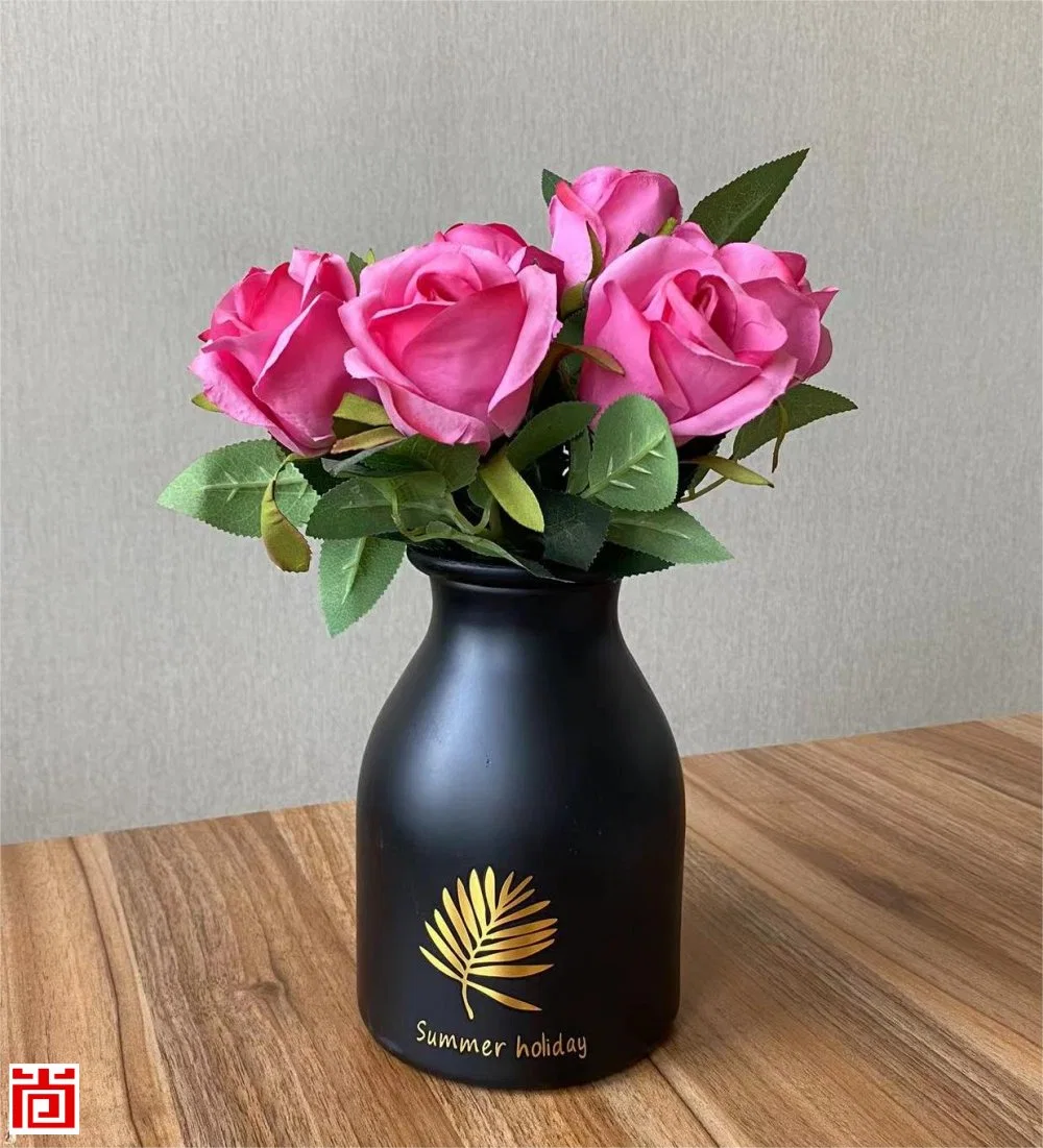 Elegant Black Golden Design Glass Flower Vase