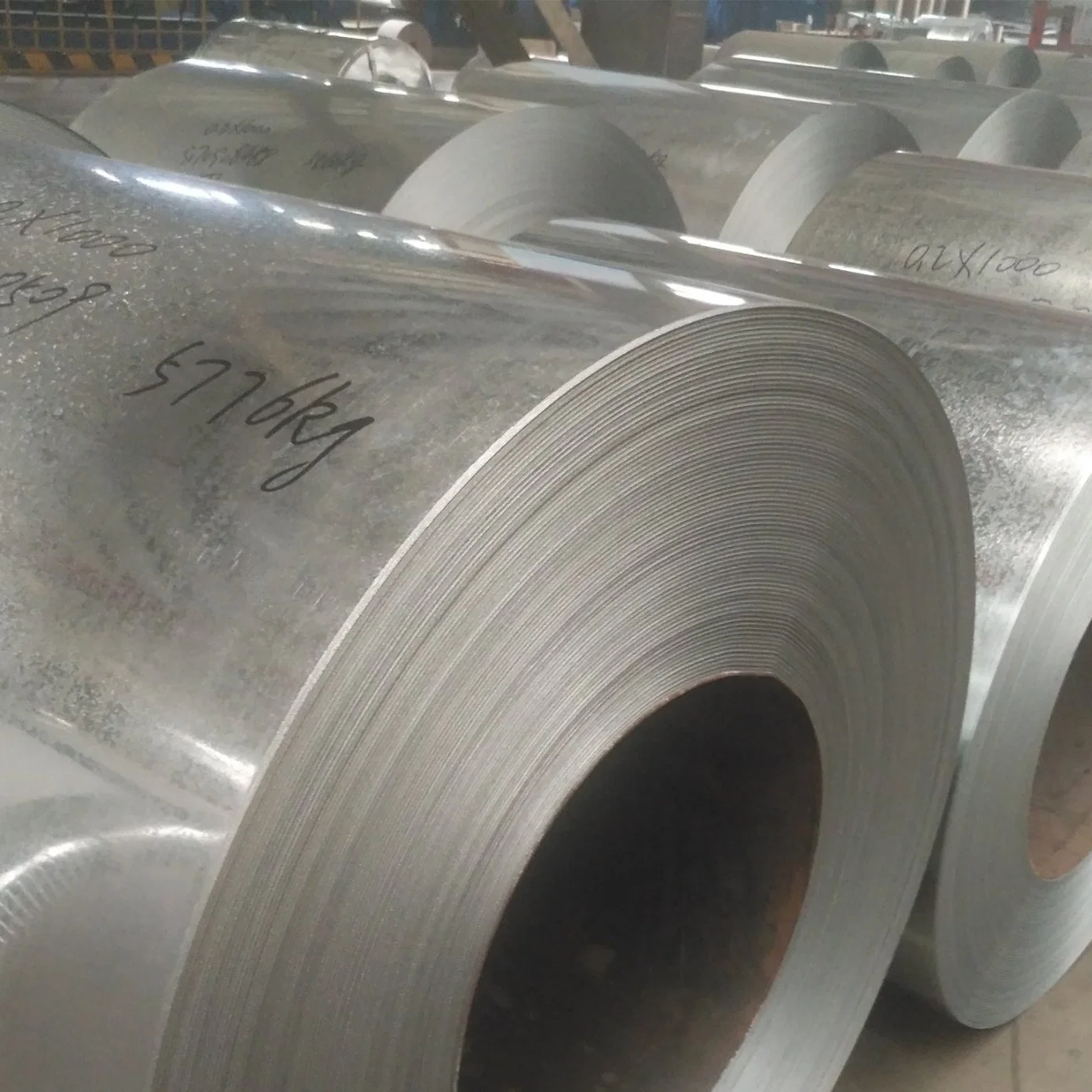 Stainless Steel Coil 24 Inch Stainless Steel Chain in Silver Color