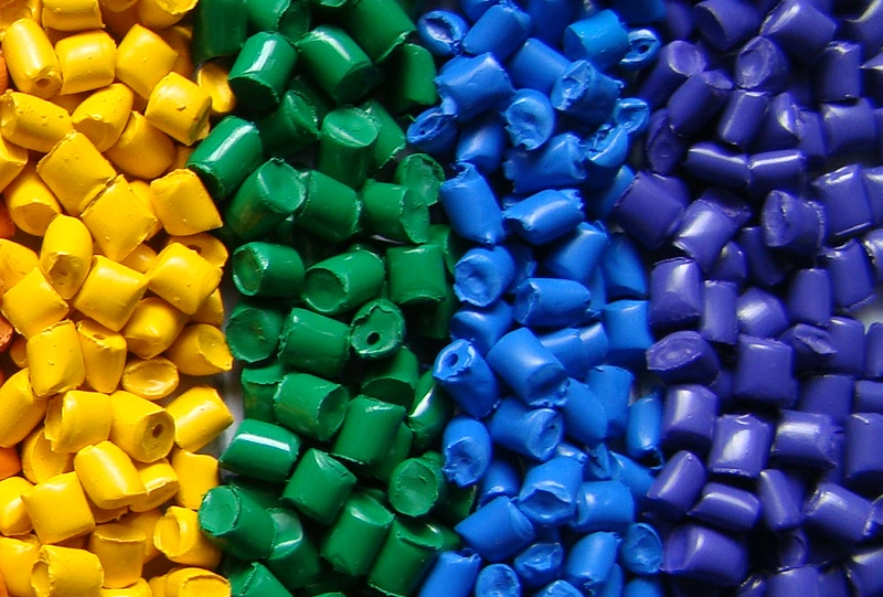 Amarillo/Verde/rojo/Azul/Naranja Masterbatch 30-50%pigmento para PP/HDPE LDPE/LLDPE/producto de plástico en Vietnam 2021