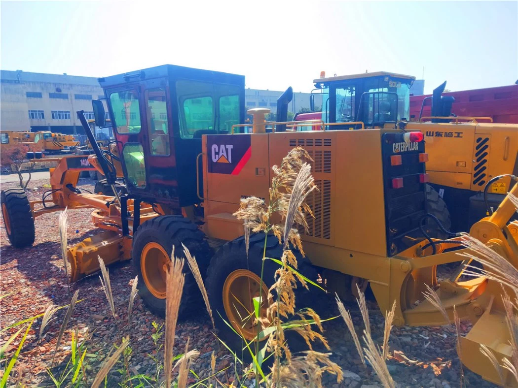 Funcionamiento perfecto de la motoniveladora Cat 140K para la venta de maquinaria pesada Caterpillar usados