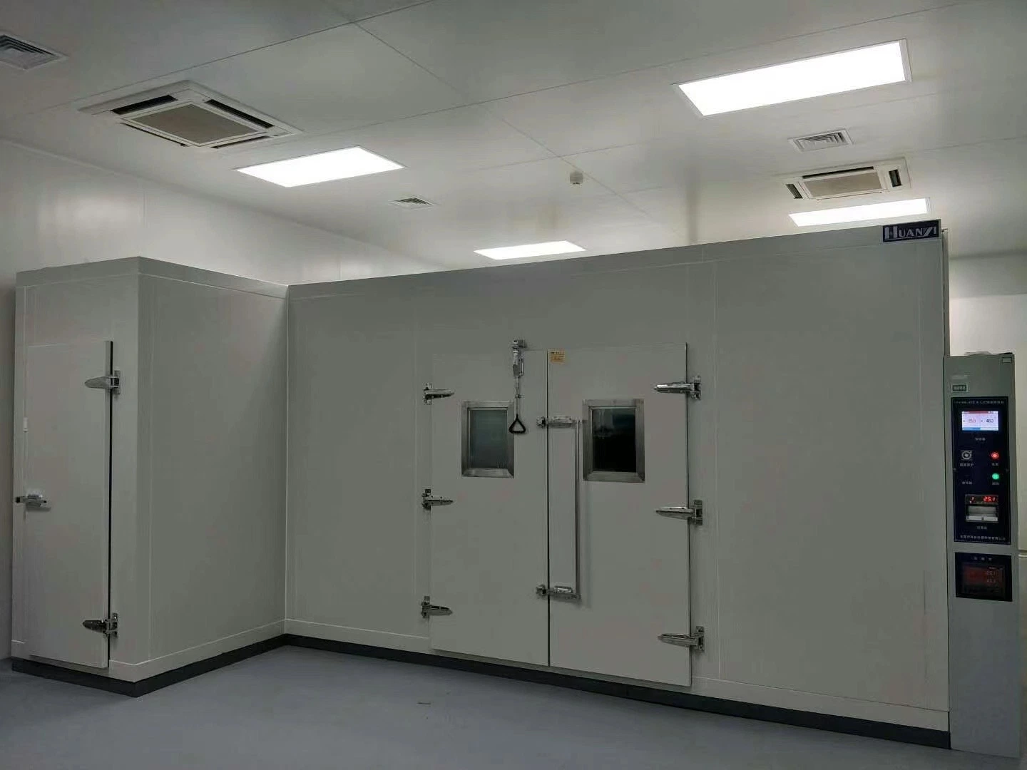 Walk in Constant Temperature and Humidity Test Chamber Testing Equipment Test Chamber