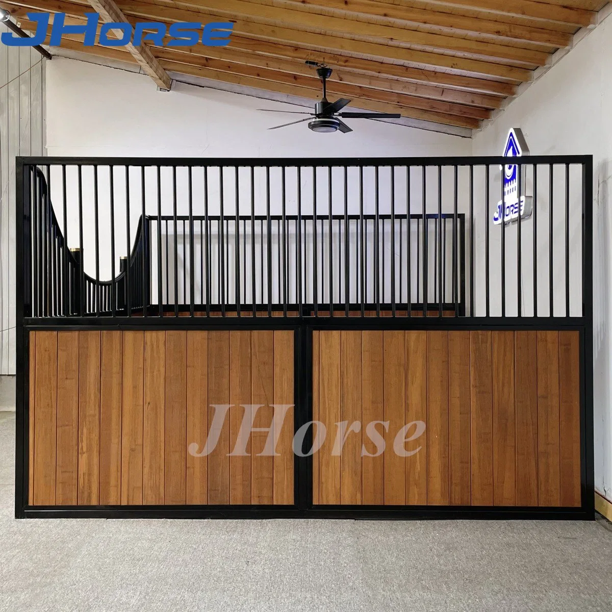 3.5×2.2م مخصص طلاء مسحوق ملون للخدمة الشاقة حصان من نوع Bamboo Panel Horse ثبات التوقف