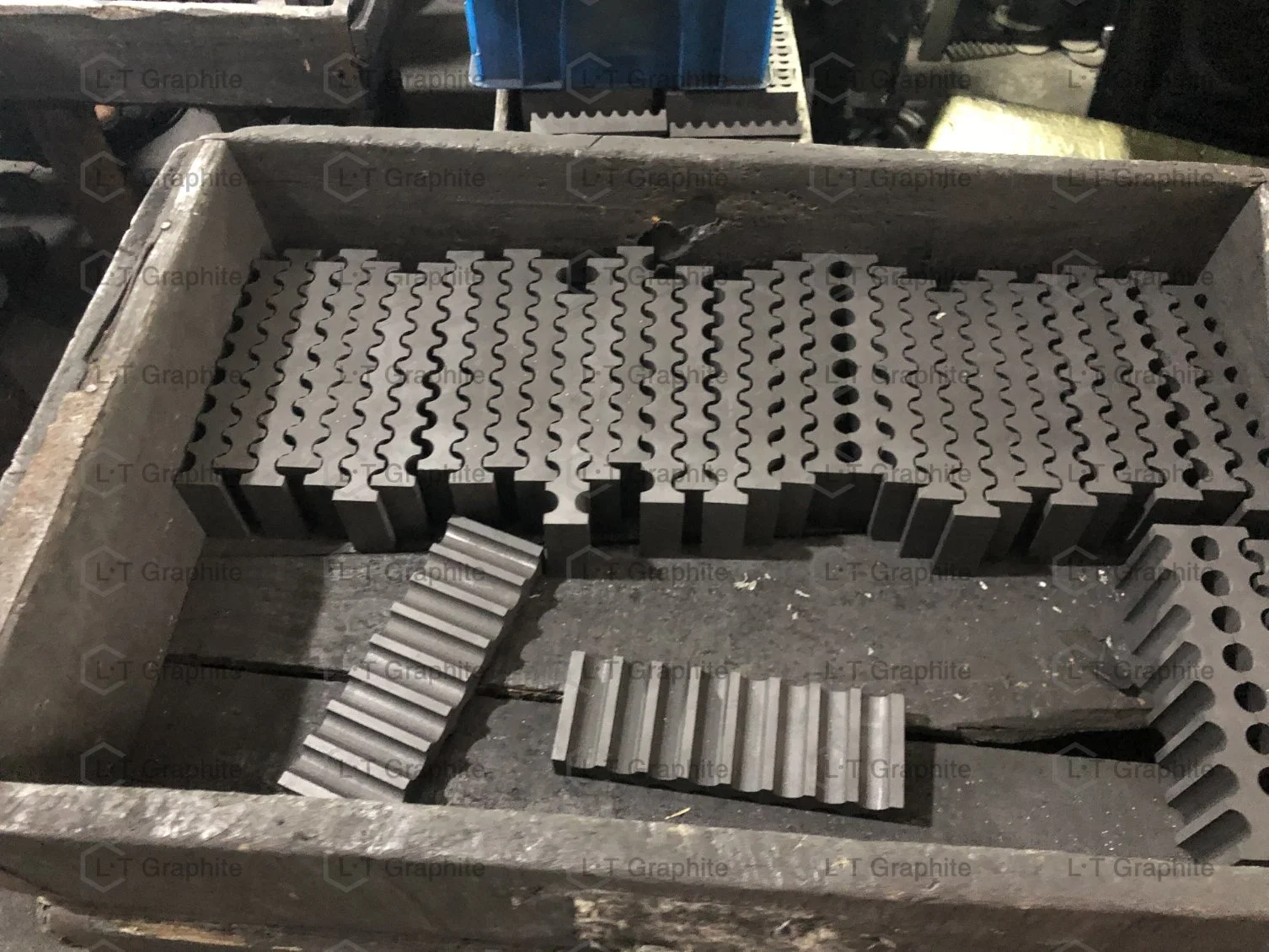 Graphite Die for Wire Saws in Industry