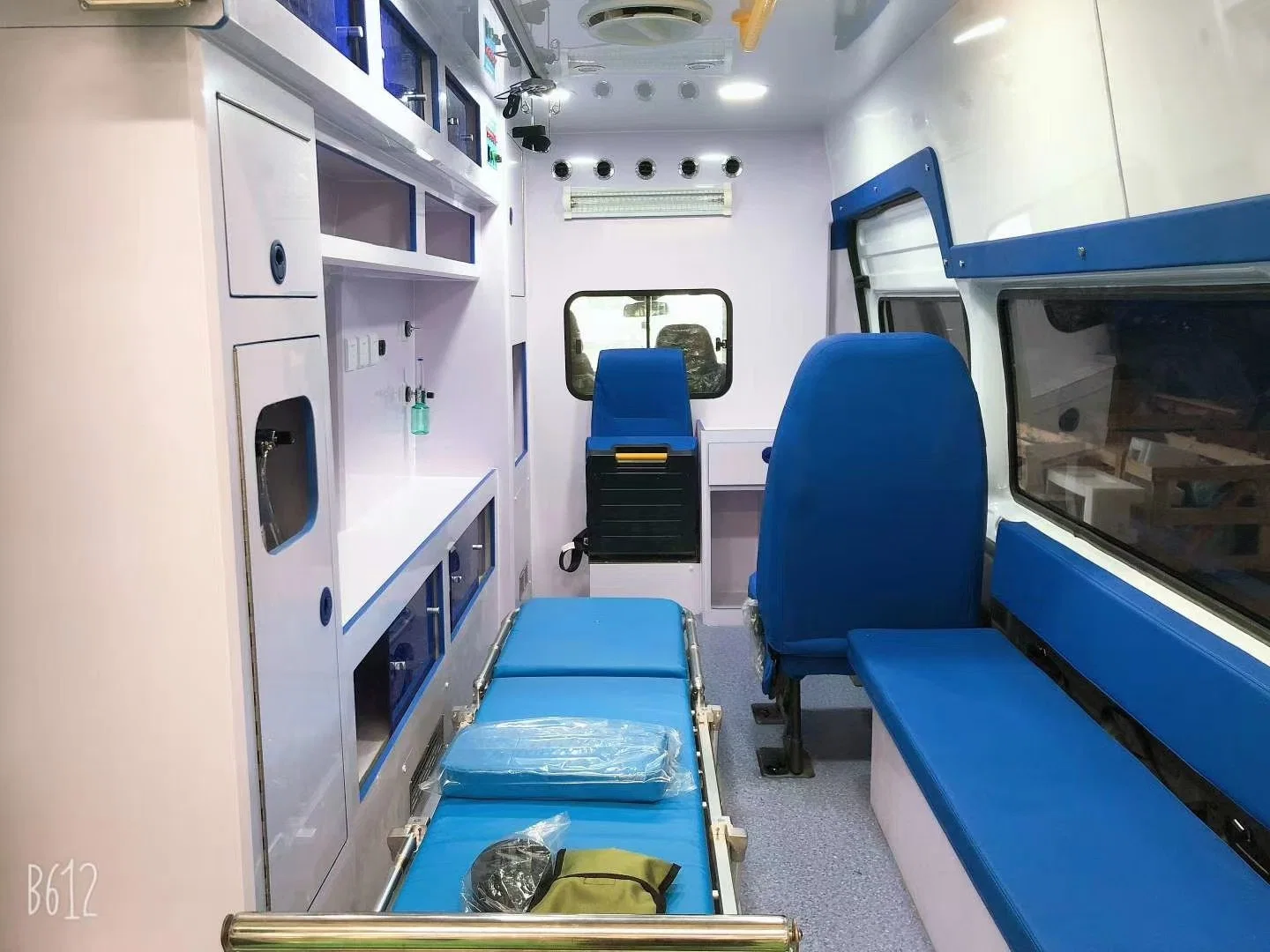 Negative Pressure Ambulance for Infectious Patient Emergency Vehicle