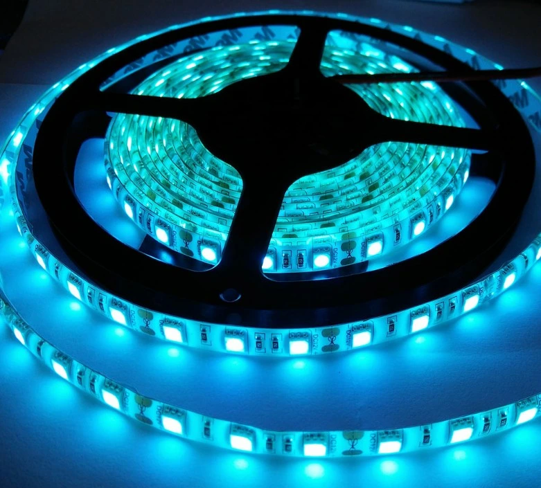 Le SMD3528 5050 LED Flexible 120LED Bandes 12V/24V DC Ice Bleu Orange Orange LED de couleur rose Streifen