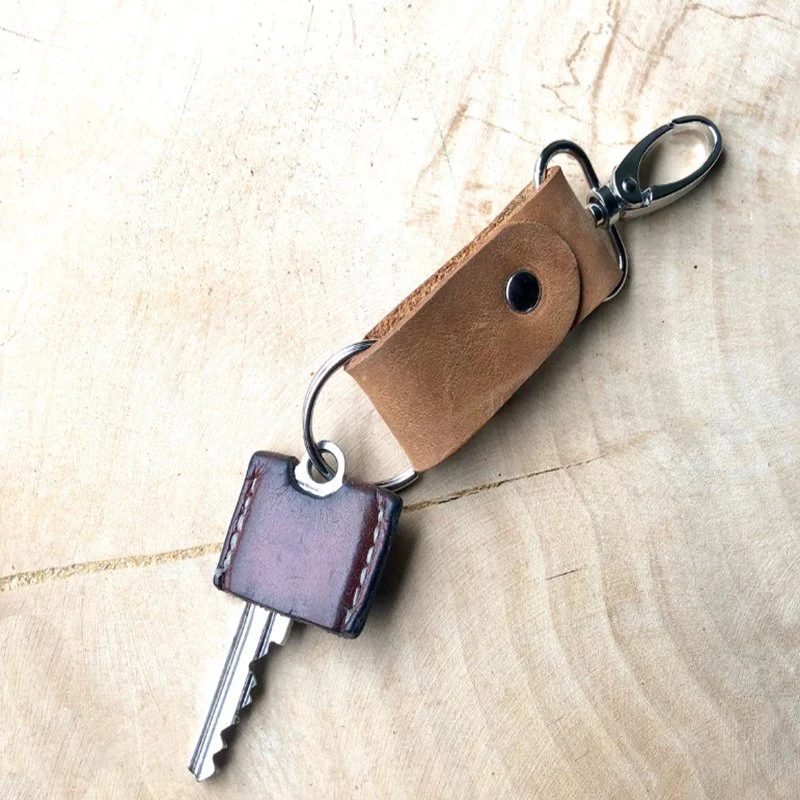 Free Sample Small Key Chain Key Fob Short Genuine Leather Lanyard with Custom Logo