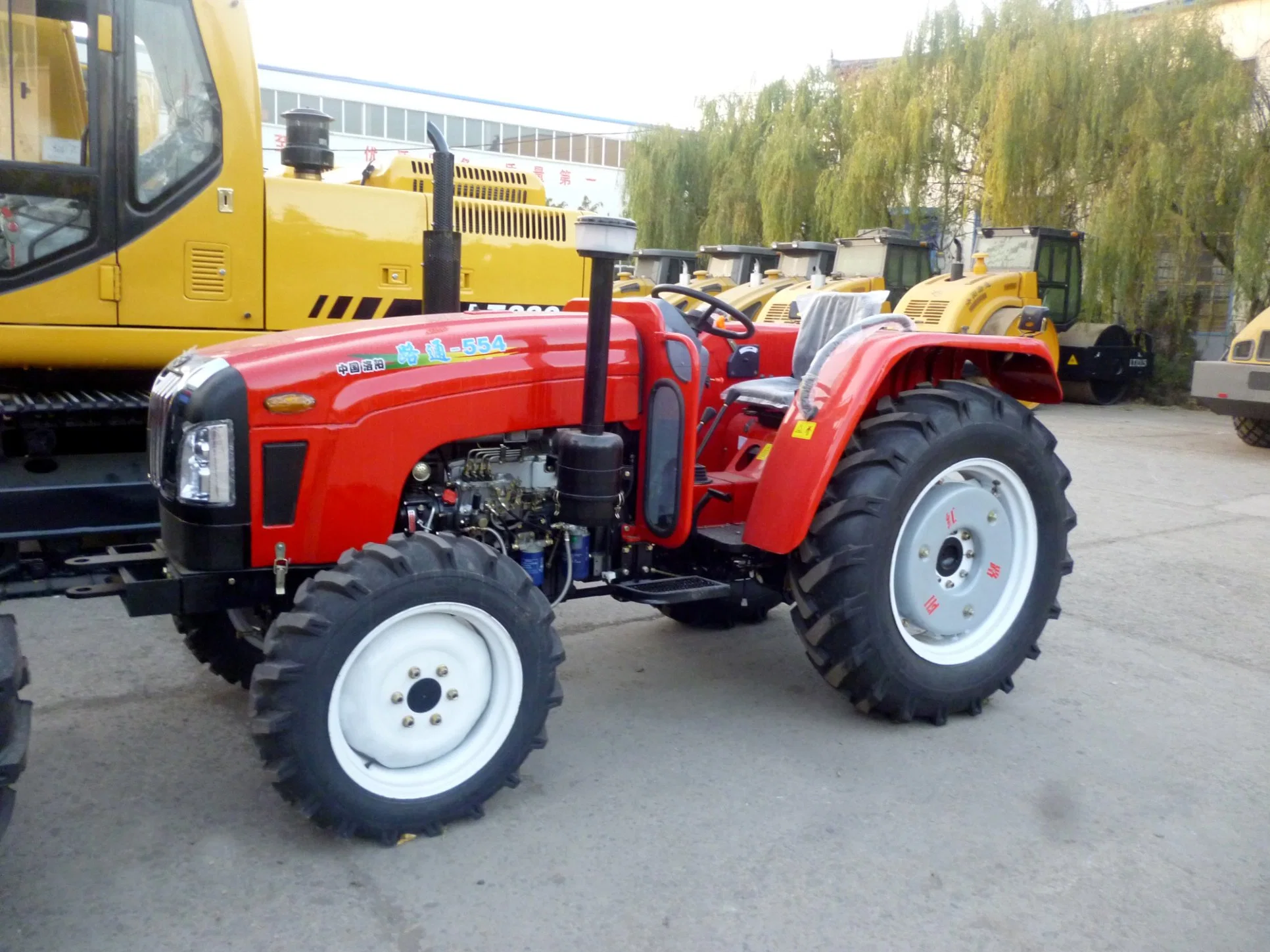 Lutong Lt604 60HP Farm Tractor with Diesel Engine for Agriculture