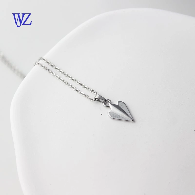 Hearts Jewelry Necklace with Stainless Steel Titanium Steell and Customized Logo